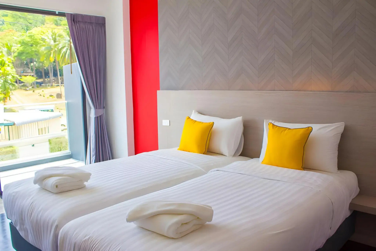 Wake Up Aonang Hotel