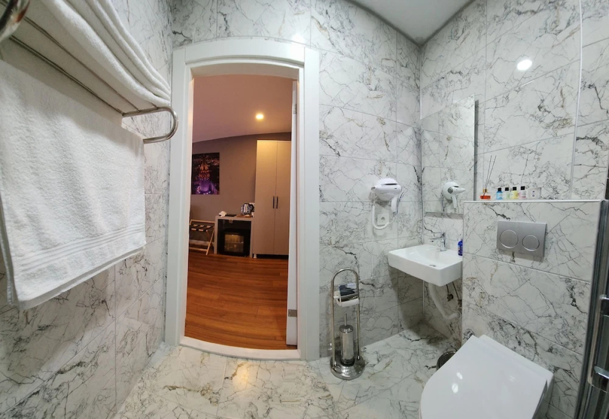 Отель Gokotta Suite