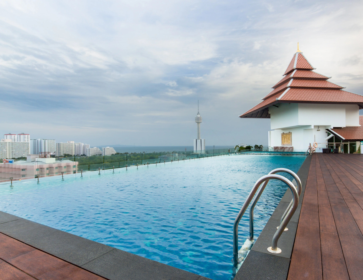 Aiyara Grand Hotel