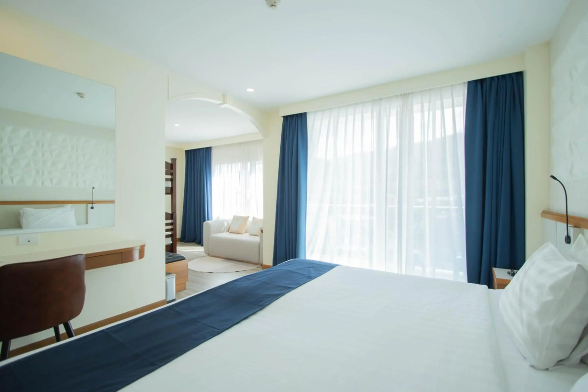 Sira Grande Hotel and Spa