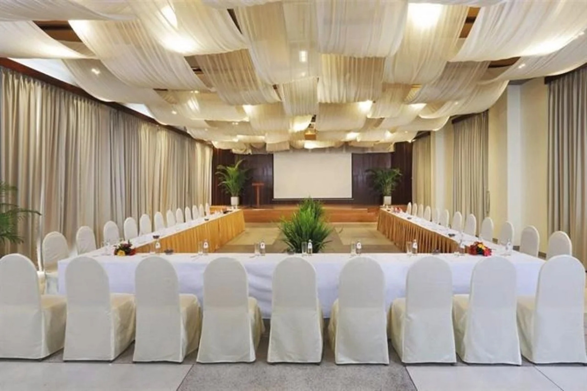 The Cliff Resort & Residences