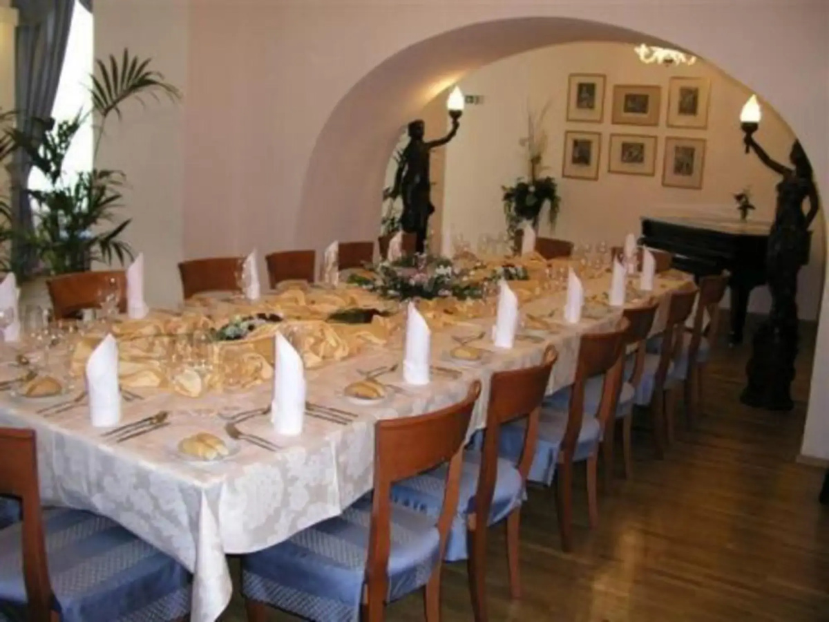 Hotel Modra ruze