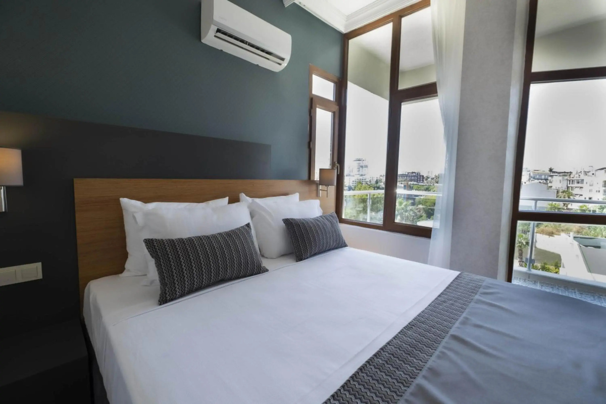 Qinn Hotel