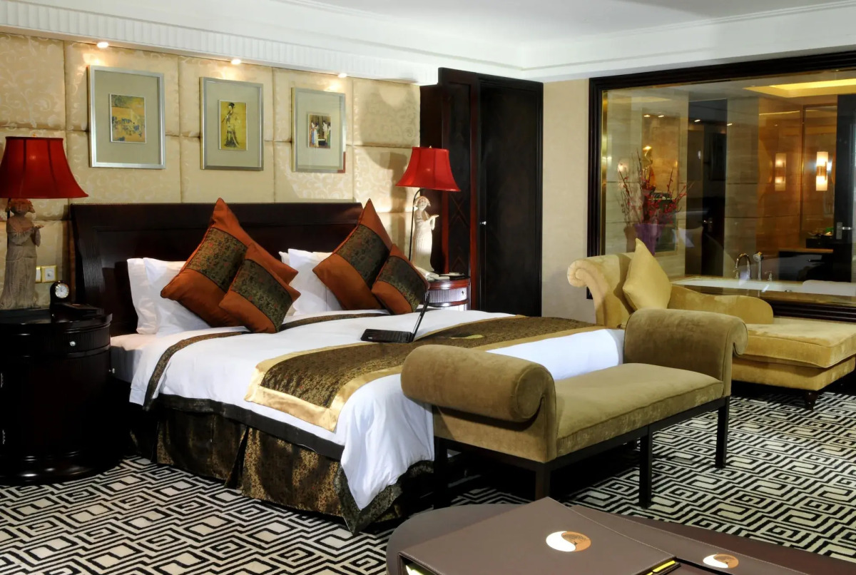 Royal Mediterranean Hotel