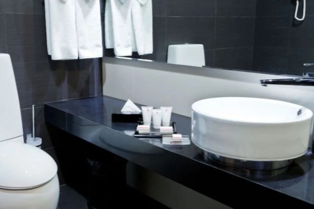 Ramada Hotel and Suites Baku