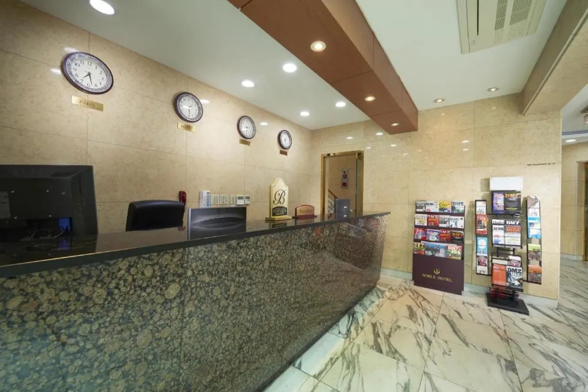 Отель Noble Tourist Hotel Insadong