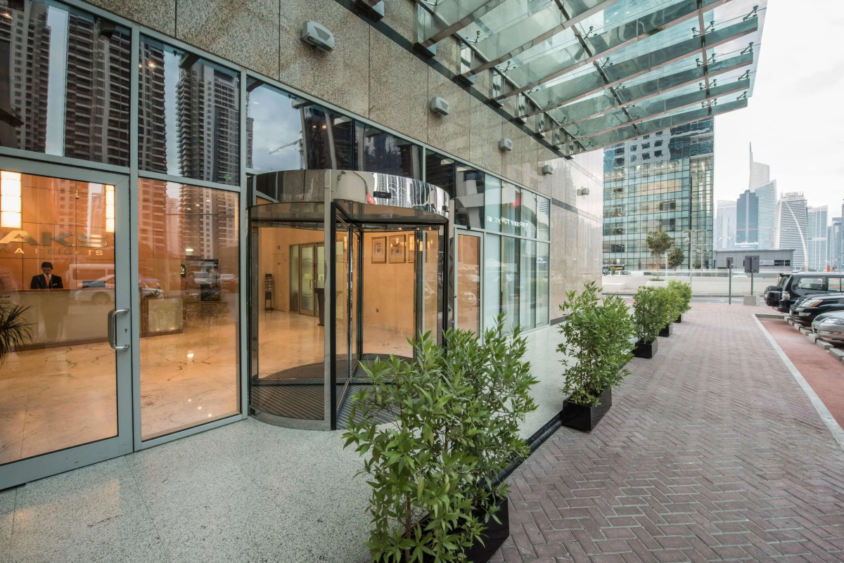 Oaks Liwa Heights Suites