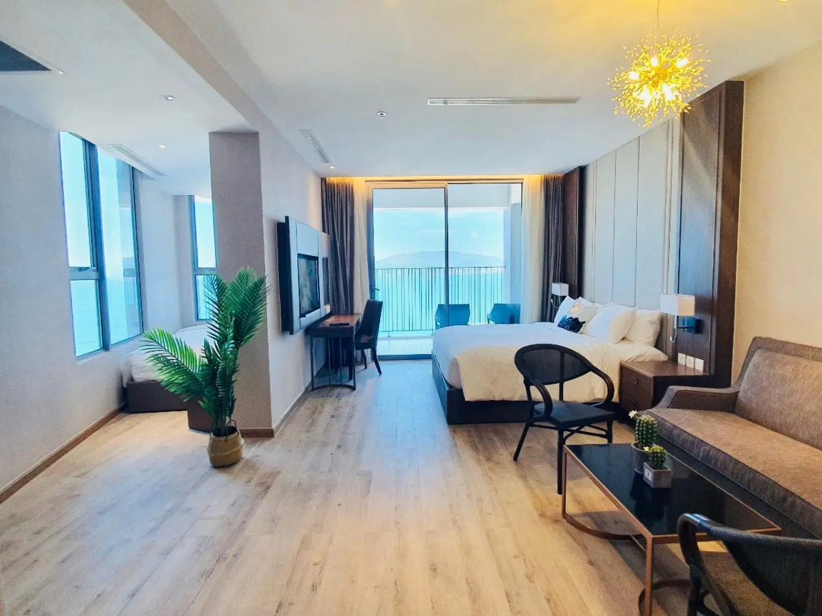 Holi Panorama Condotel