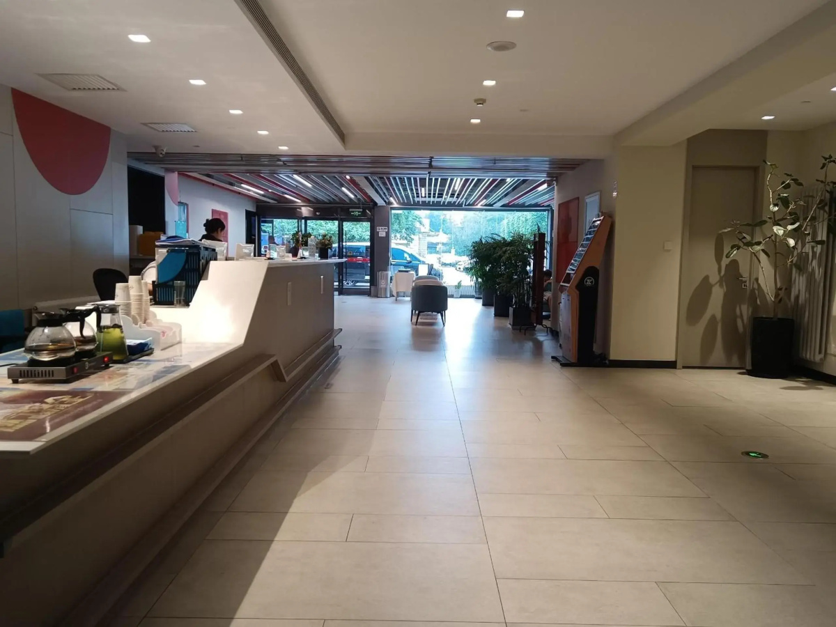 Beijing Saga Hotel