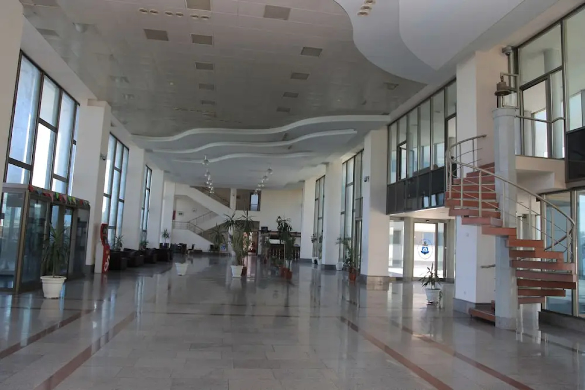 Sea Port Hotel