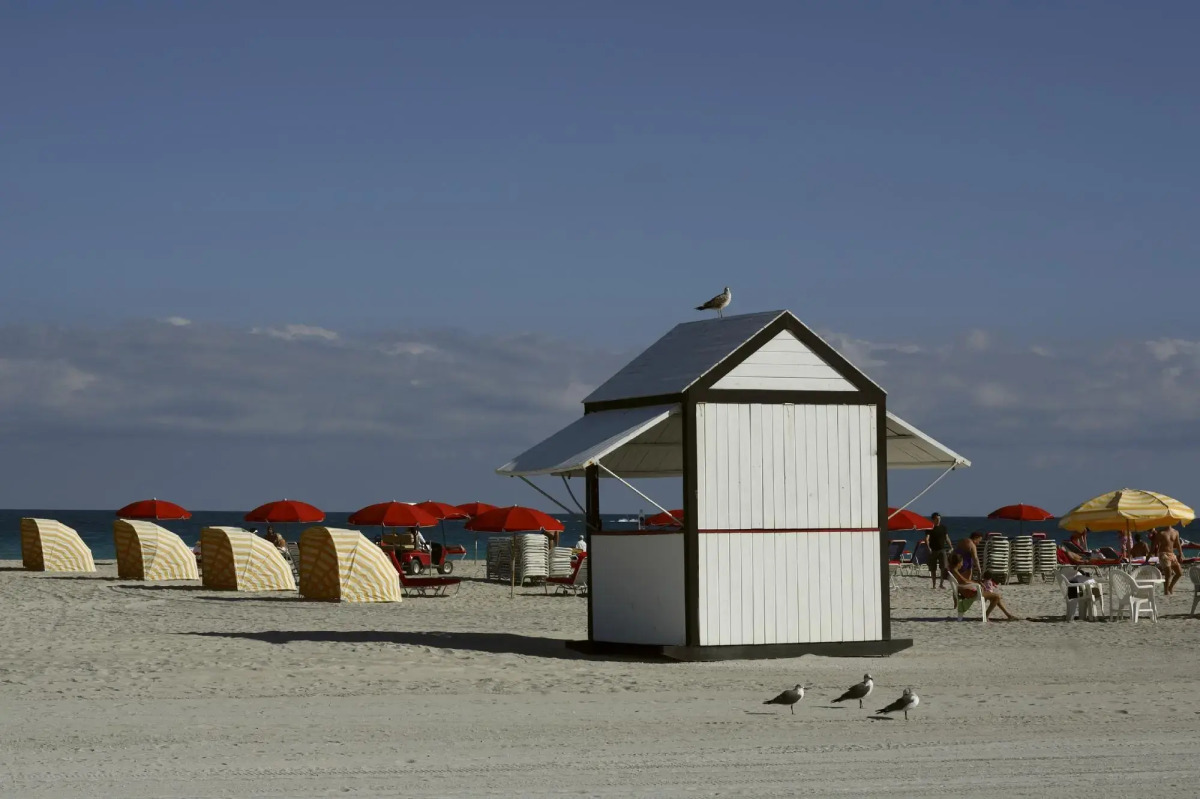 Catalina Hotel & Beach Club