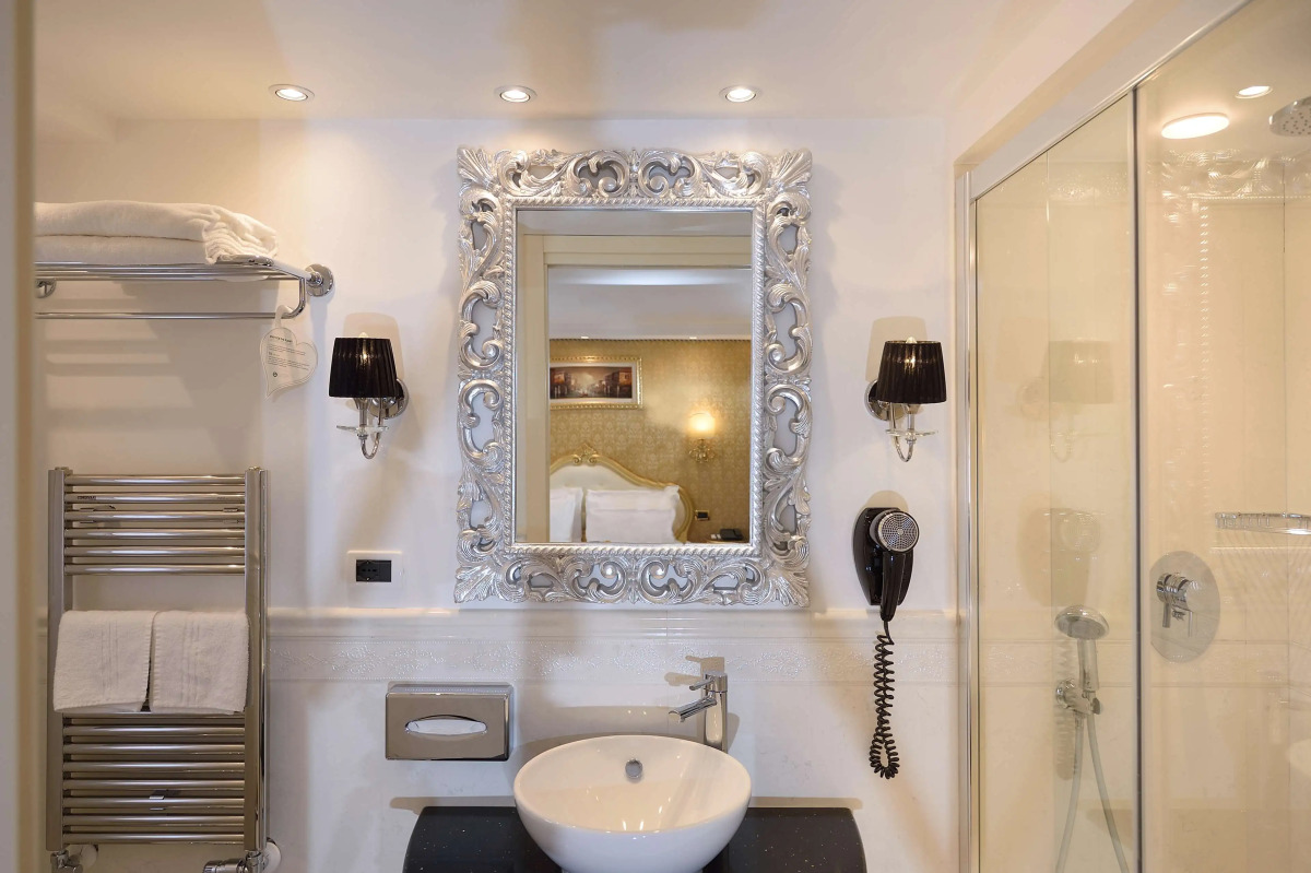 Hotel Olimpia Venice, BW signature collection