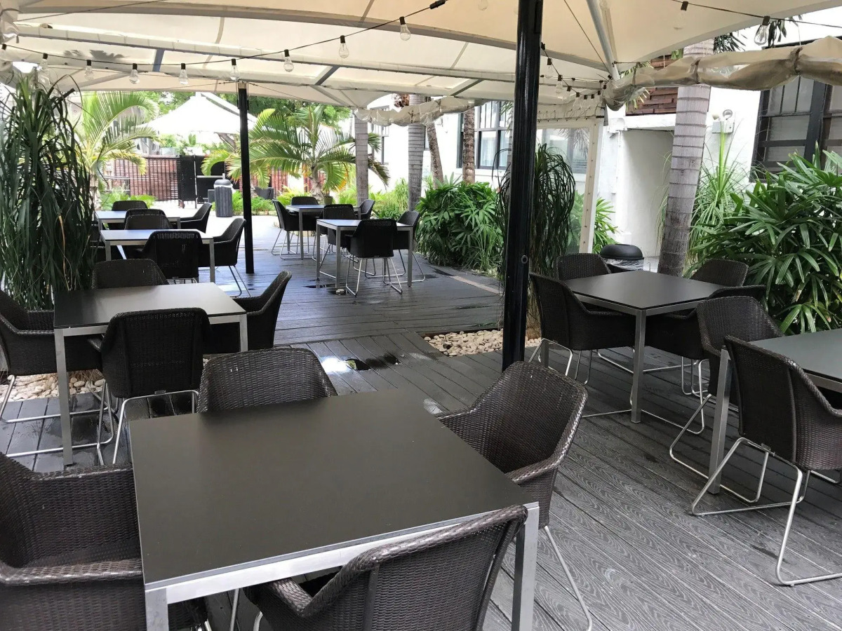 The Beach Plaza Hotel & South Beach Plaza Villas