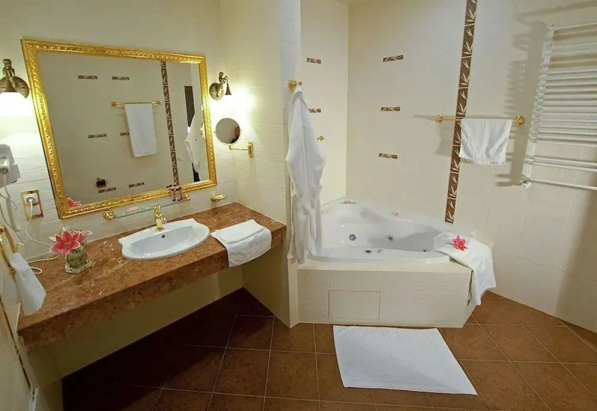Deluxe Hotel «Купава»