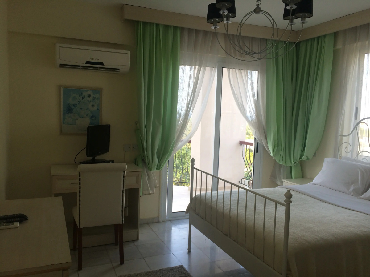 The Prince Inn Hotel & Villas