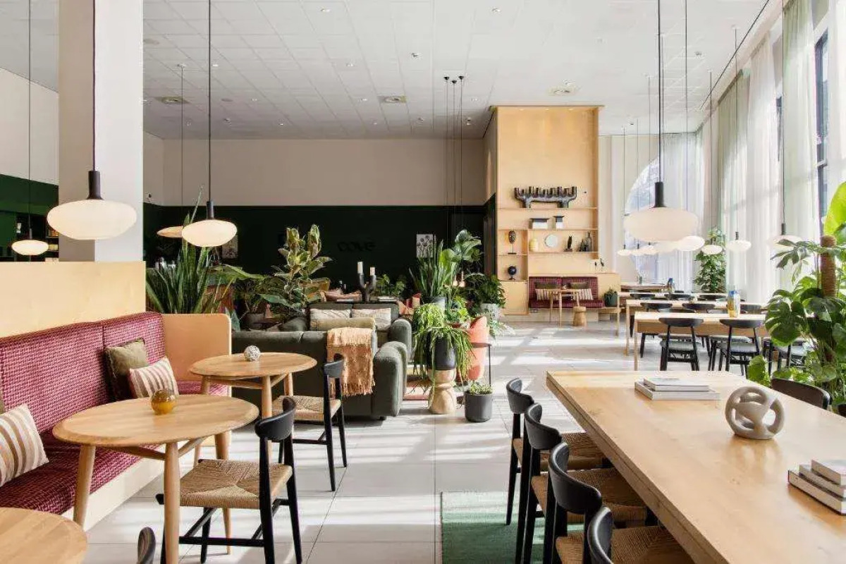 Cove - Centrum, Passage