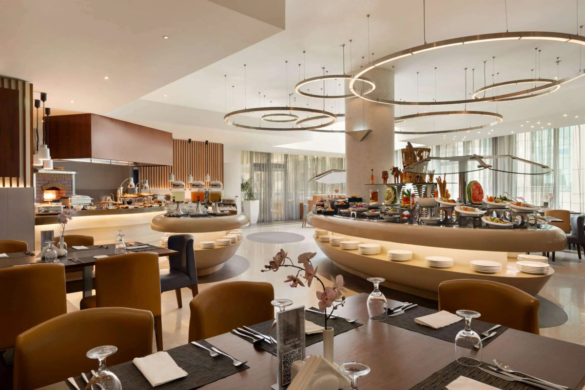 Отель Ramada by Wyndham Dubai Barsha Heights