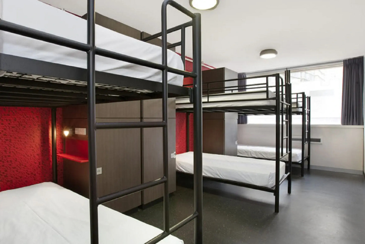 Space Hotel - Hostel