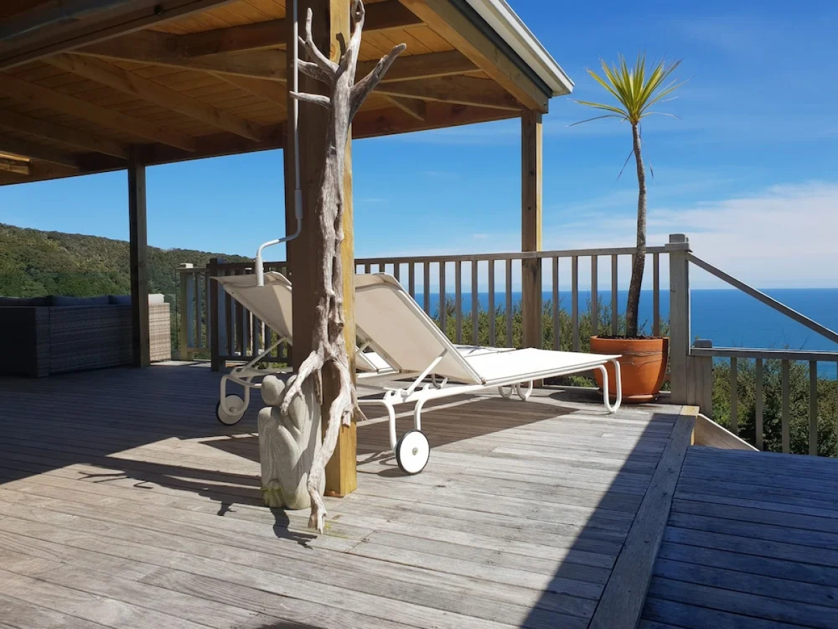 Romantic Piha