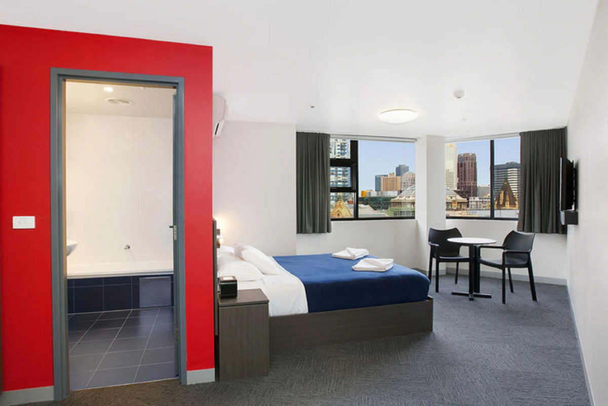 Space Hotel - Hostel