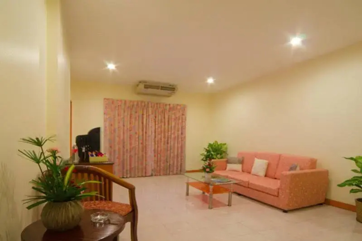 Eastiny Bella Vista Hotel & Residence