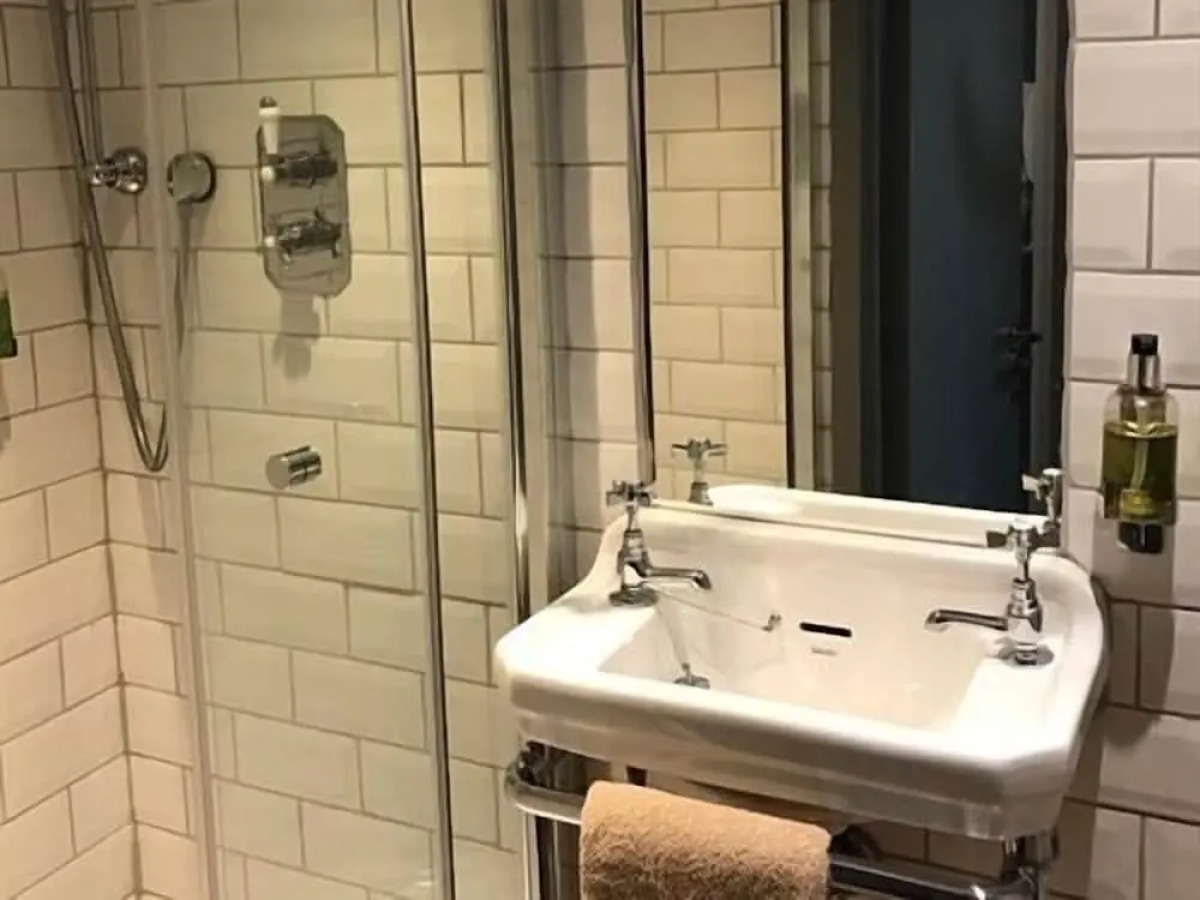 Ei8ht Brighton Apartments