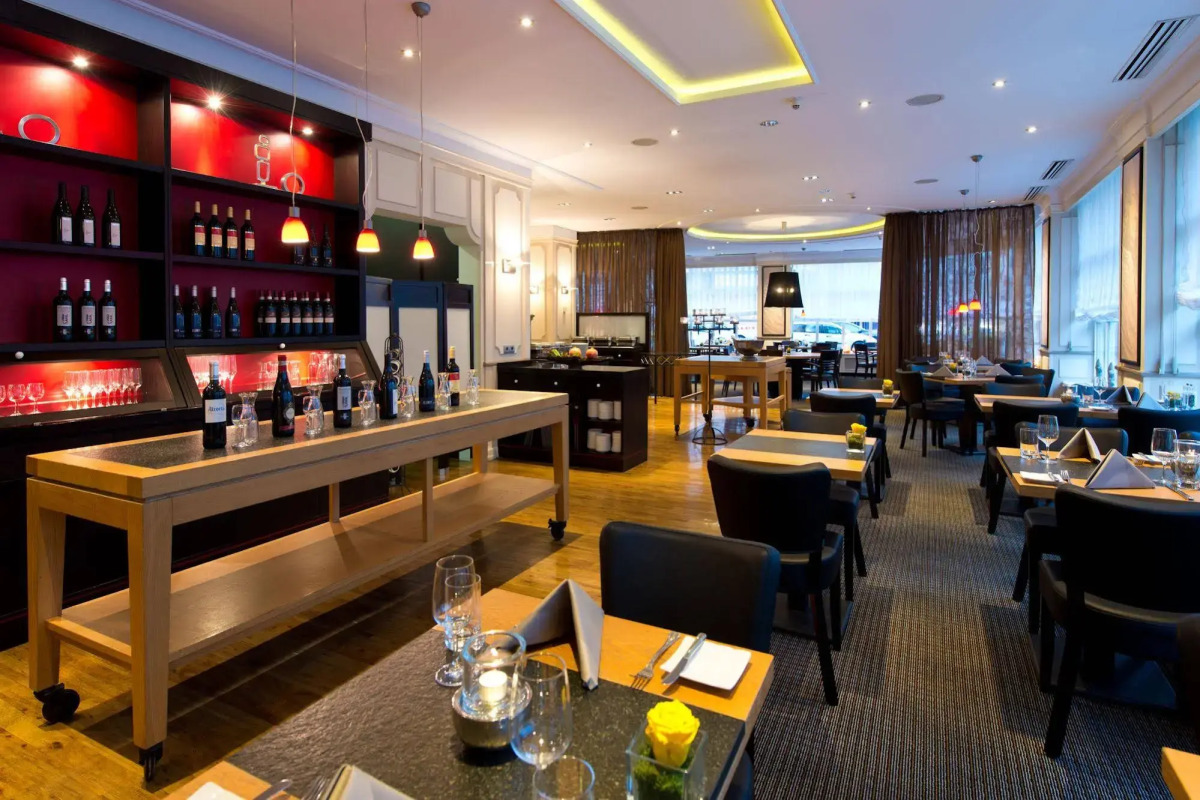 Отель The Q - Quadro City Hotel
