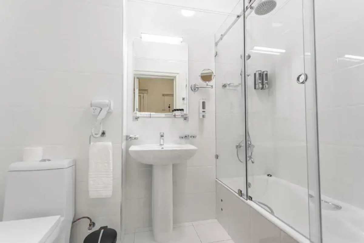 Konstantin Plaza (Константин Плаза)