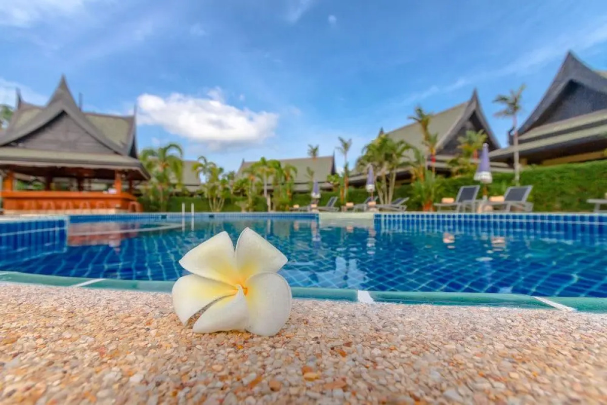 Airport Beach Hotel Phuket