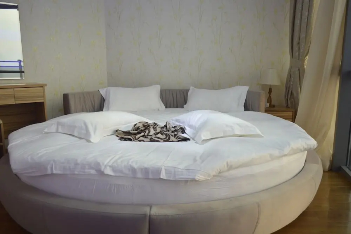 Grand Royal Hotel