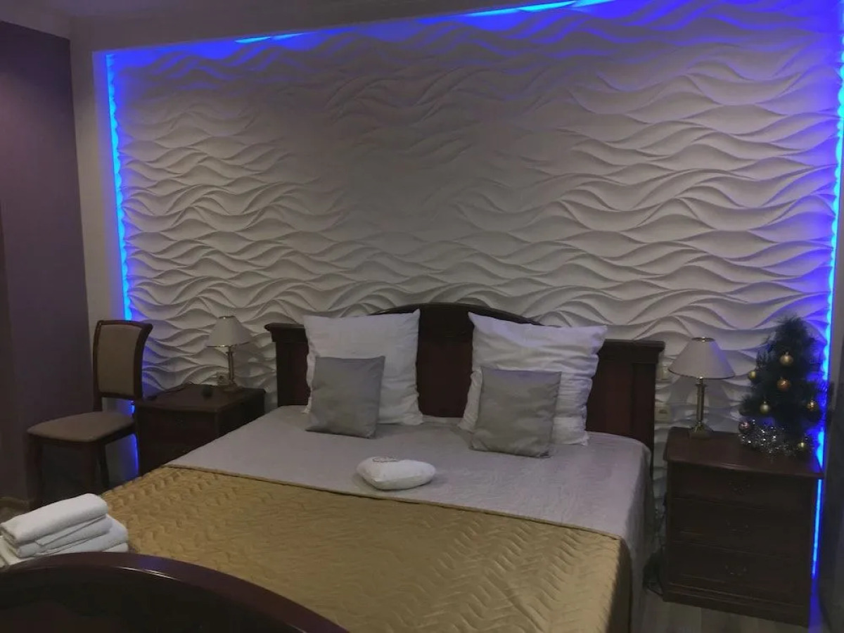 Мини-Отель ЭРЗИ КЛАБ