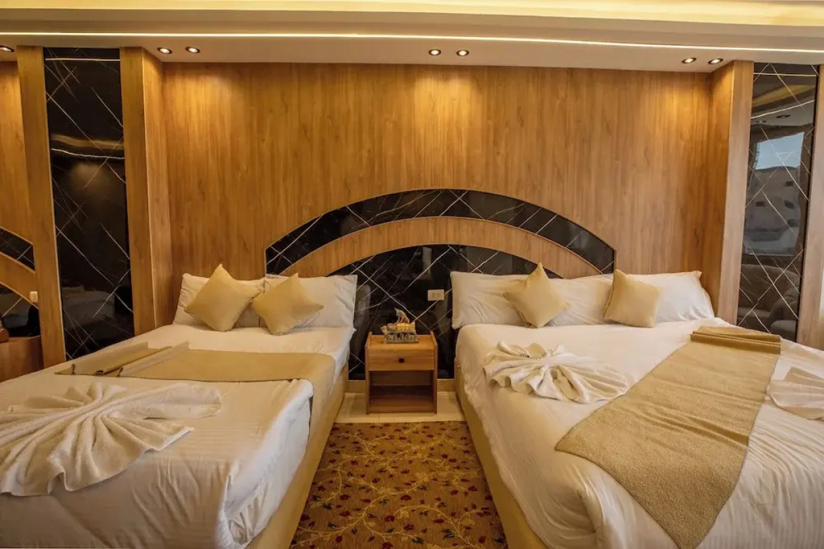 The Muse Pyramids INN