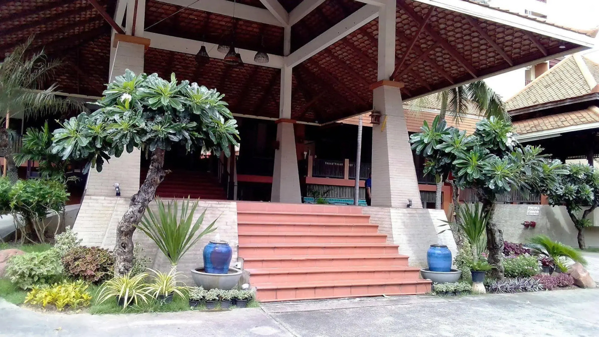 Phuphaya Resort Pattaya