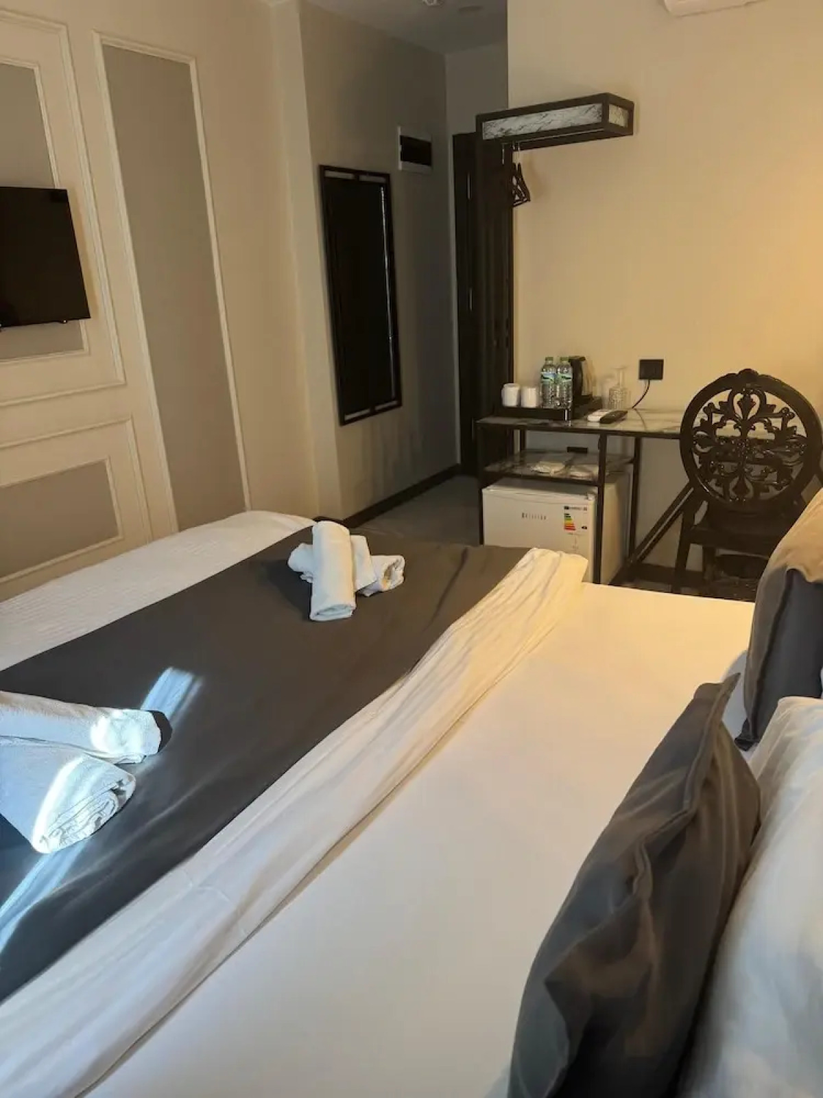 D Twins Airport Hotel