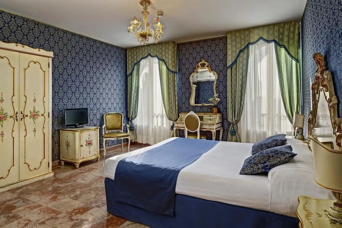 Отель Tre Archi