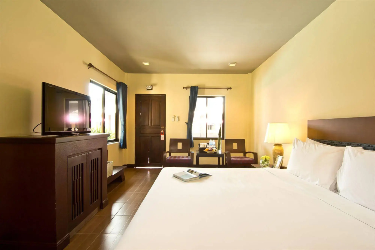 Rose Bay Resort