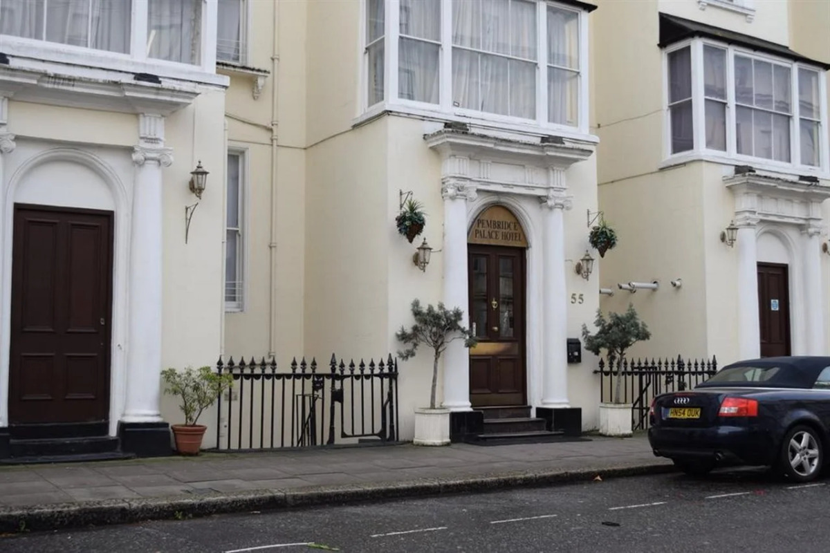 Pembridge Palace Hotel