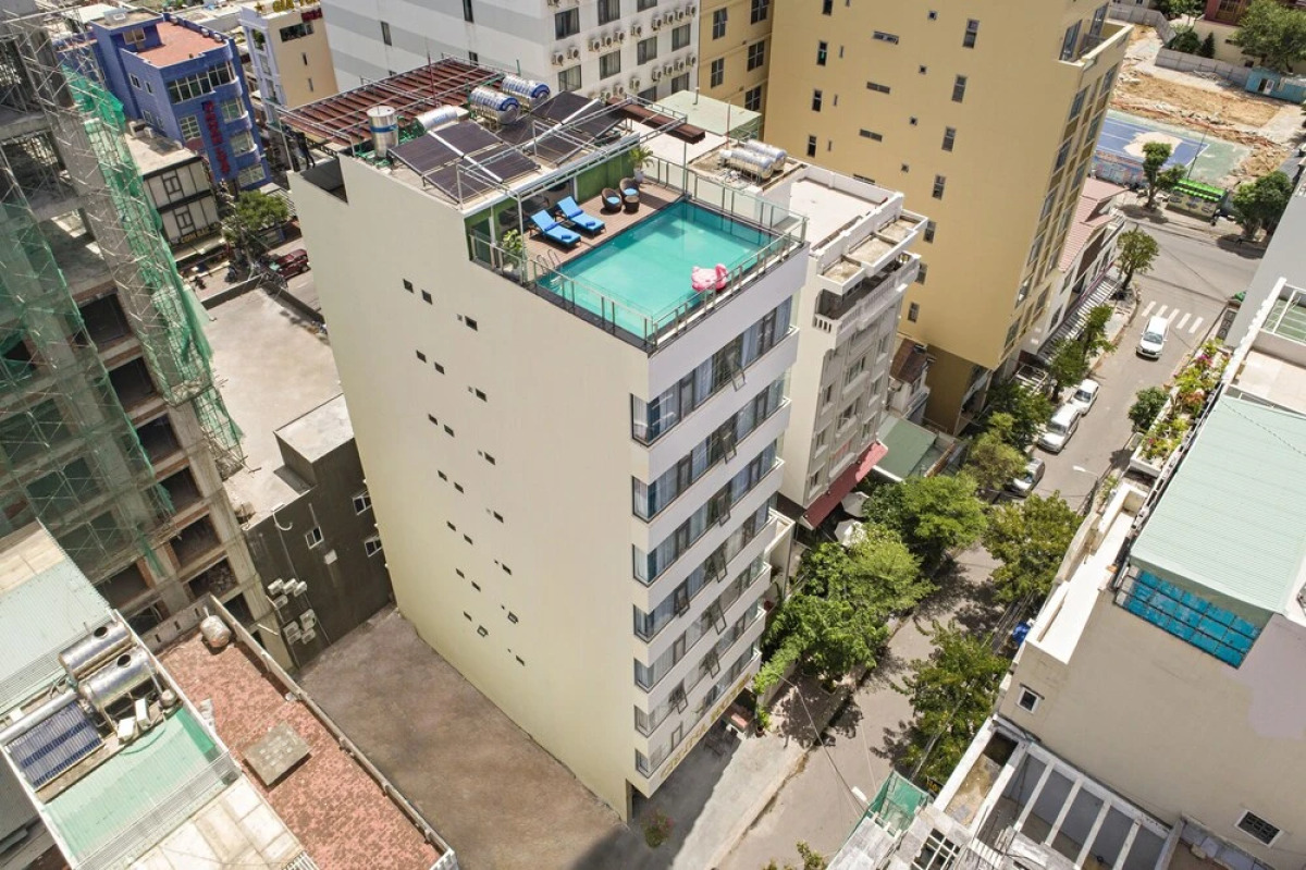 Celina Hotel & Apartment