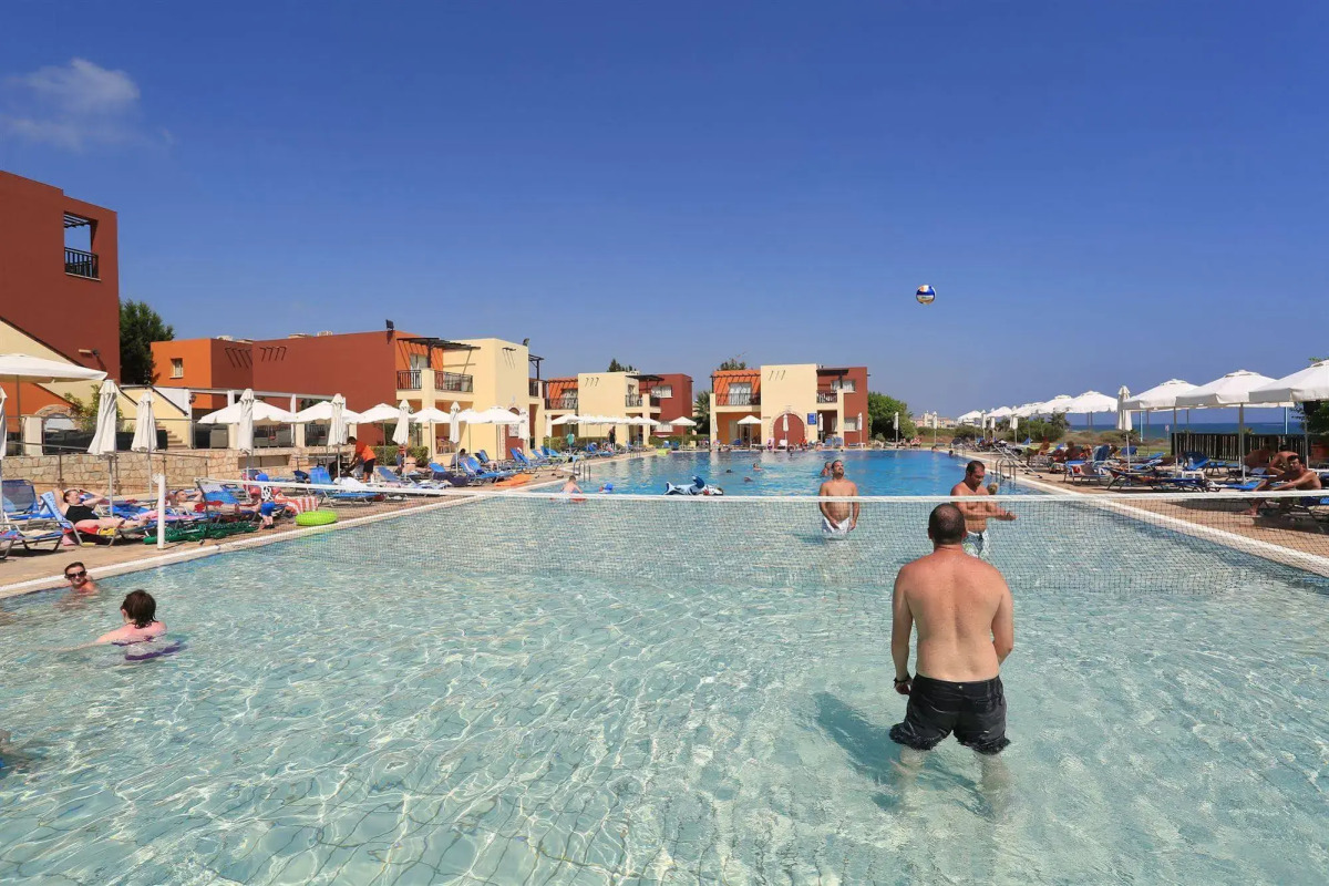 Panas Holiday Village