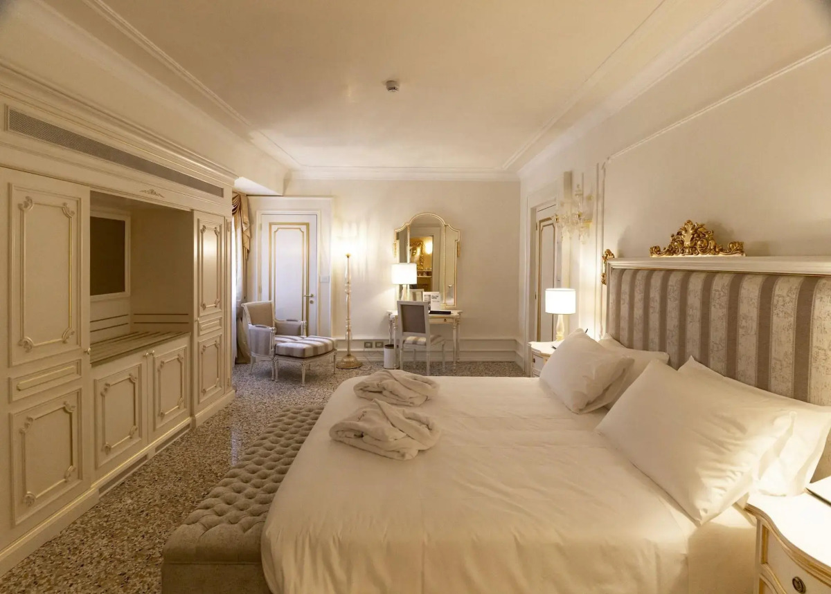 Cà Bonfadini Historic Experience Hotel Venice