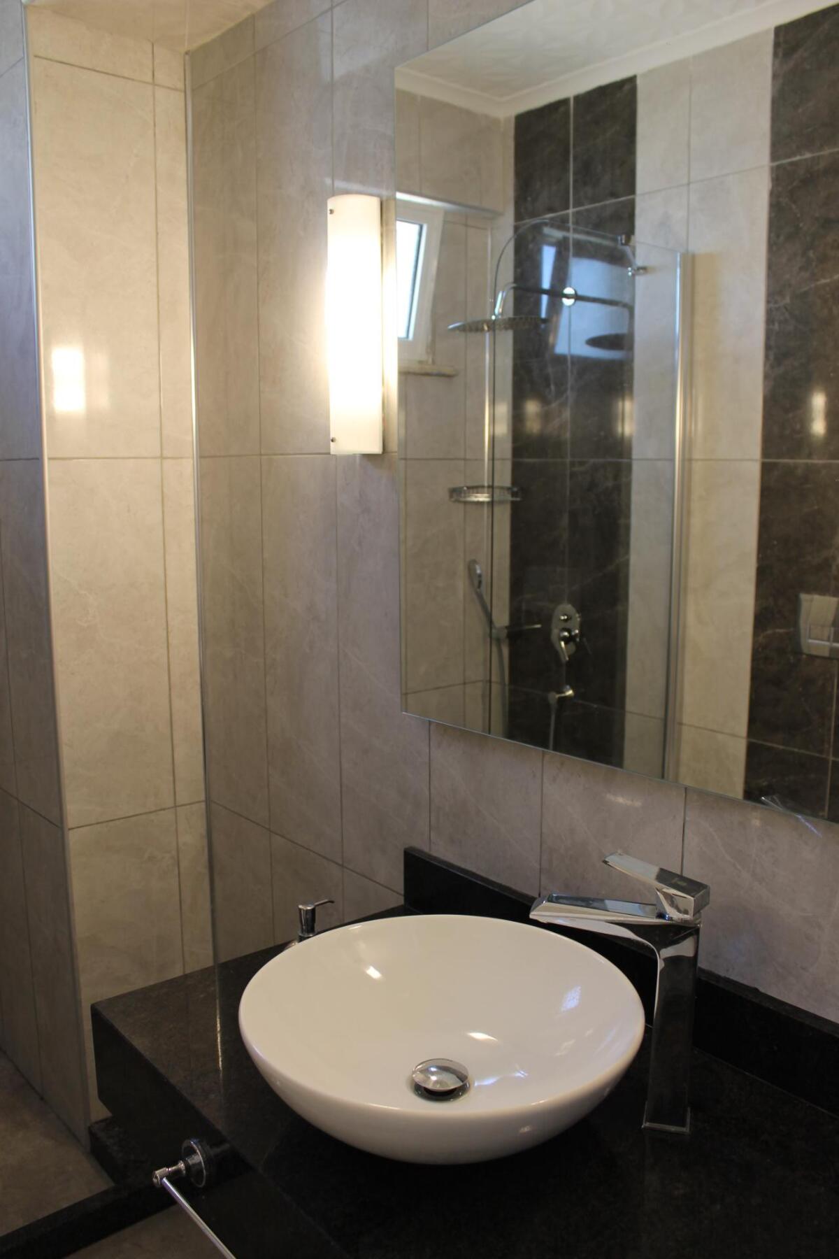 The Prince Inn Hotel & Villas