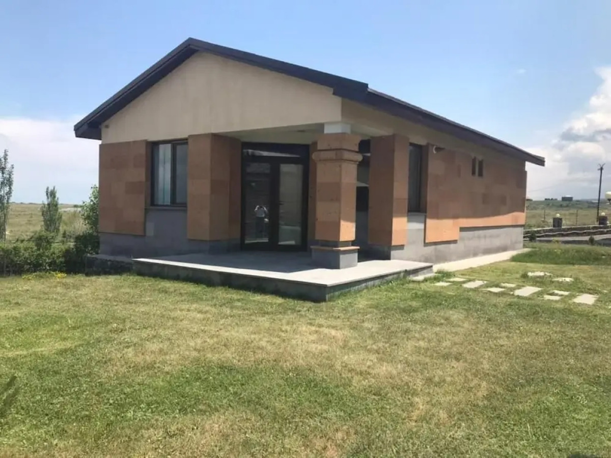 Tsovasar Family Rest Complex