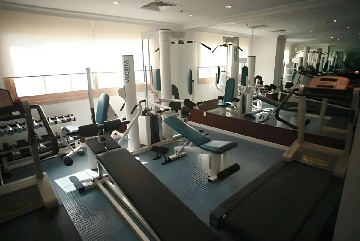 Dolphin Hotel Apartments