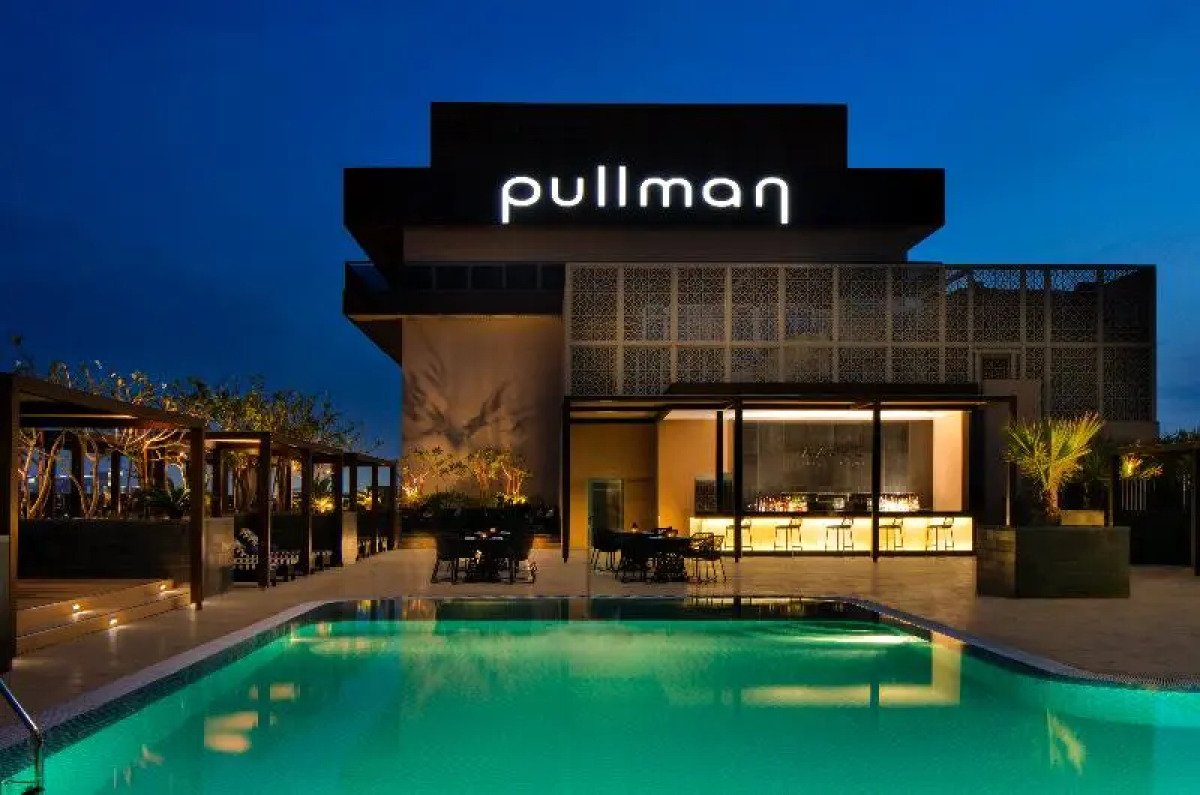 Pullman Dubai Creek City Centre Hotel & Residences