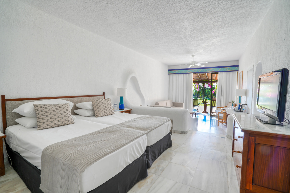 Coral Beach Hotel and Resort