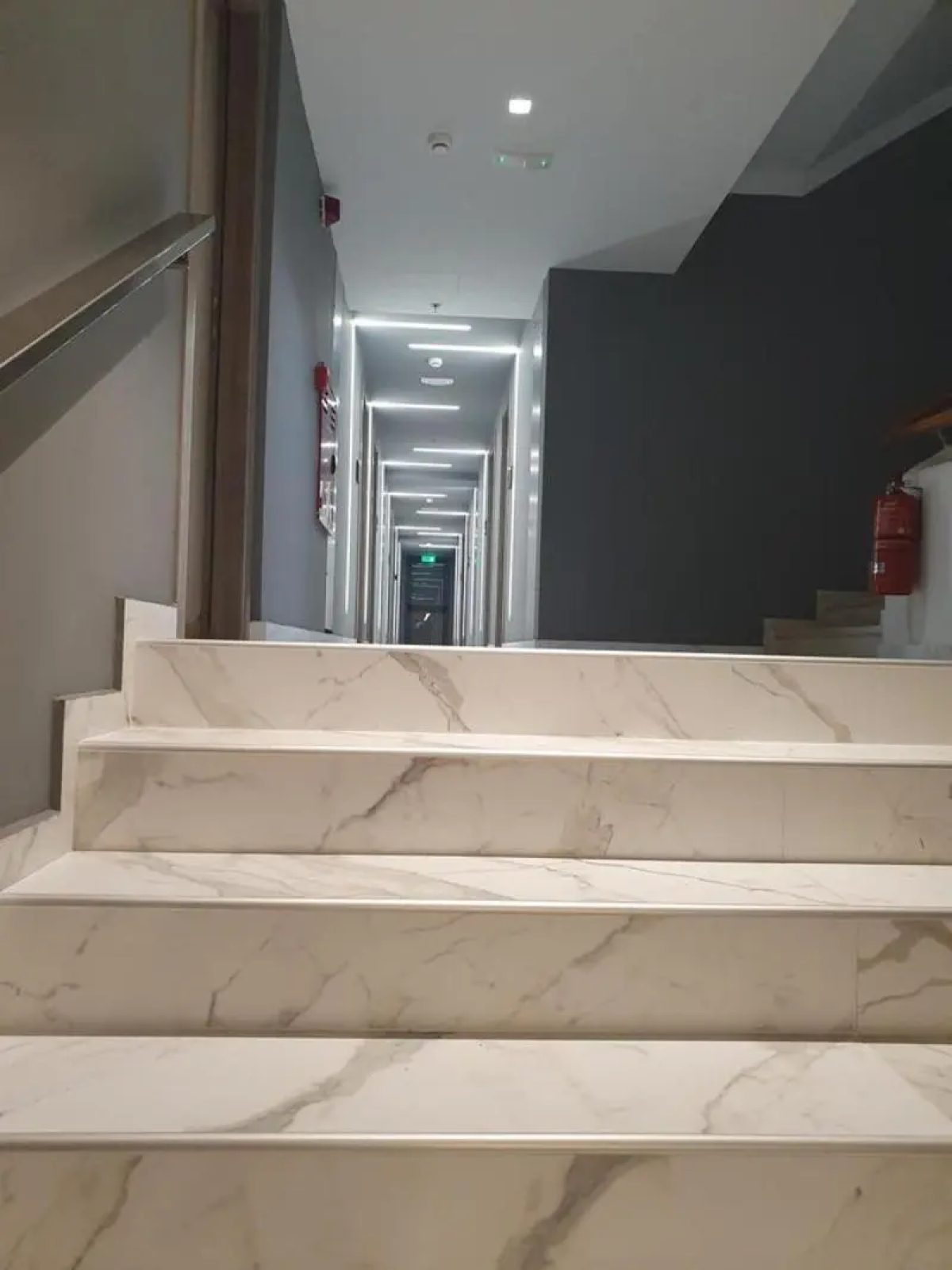 Iris Hotel