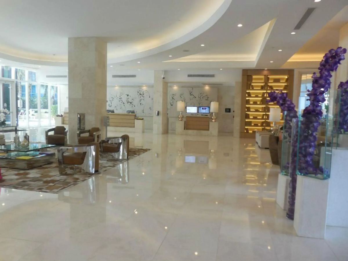 Отель Grand Beach Hotel Surfside West