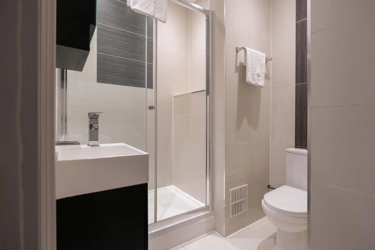 Ascot Hyde Park Hotel