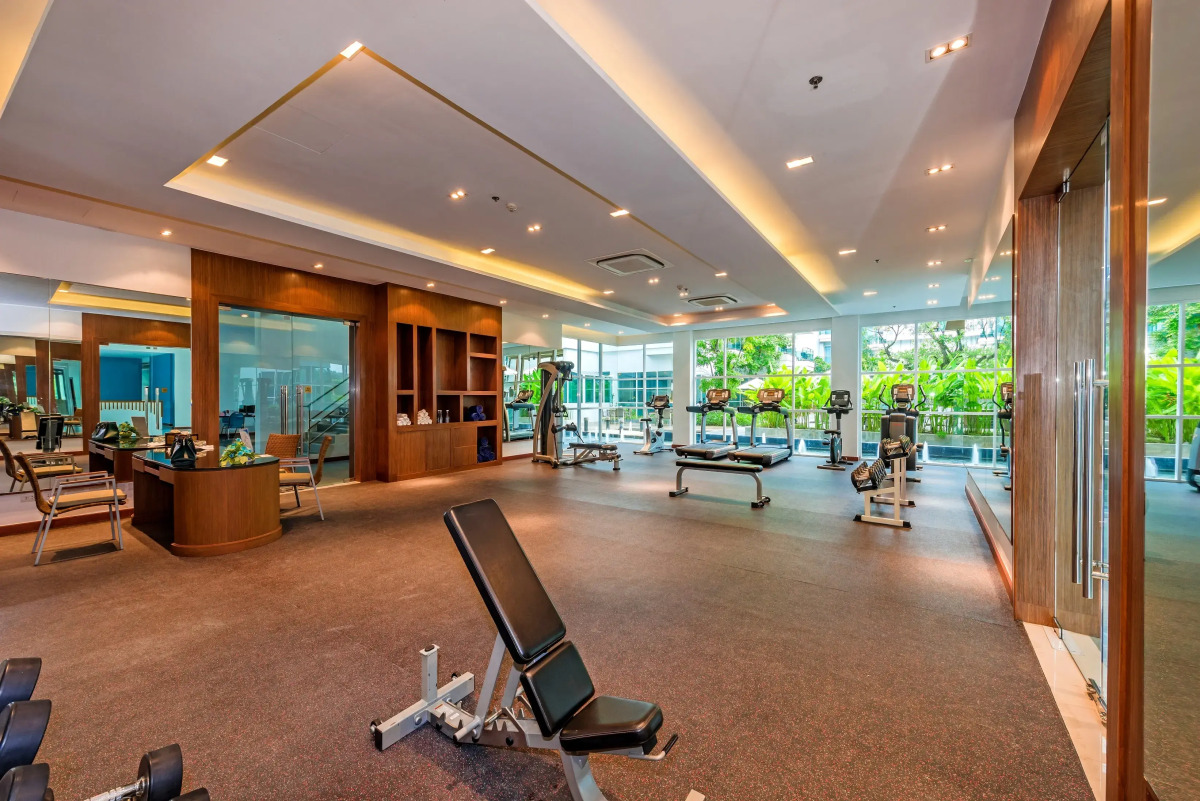 Курортный отель Fishermen's Harbour Urban Resort