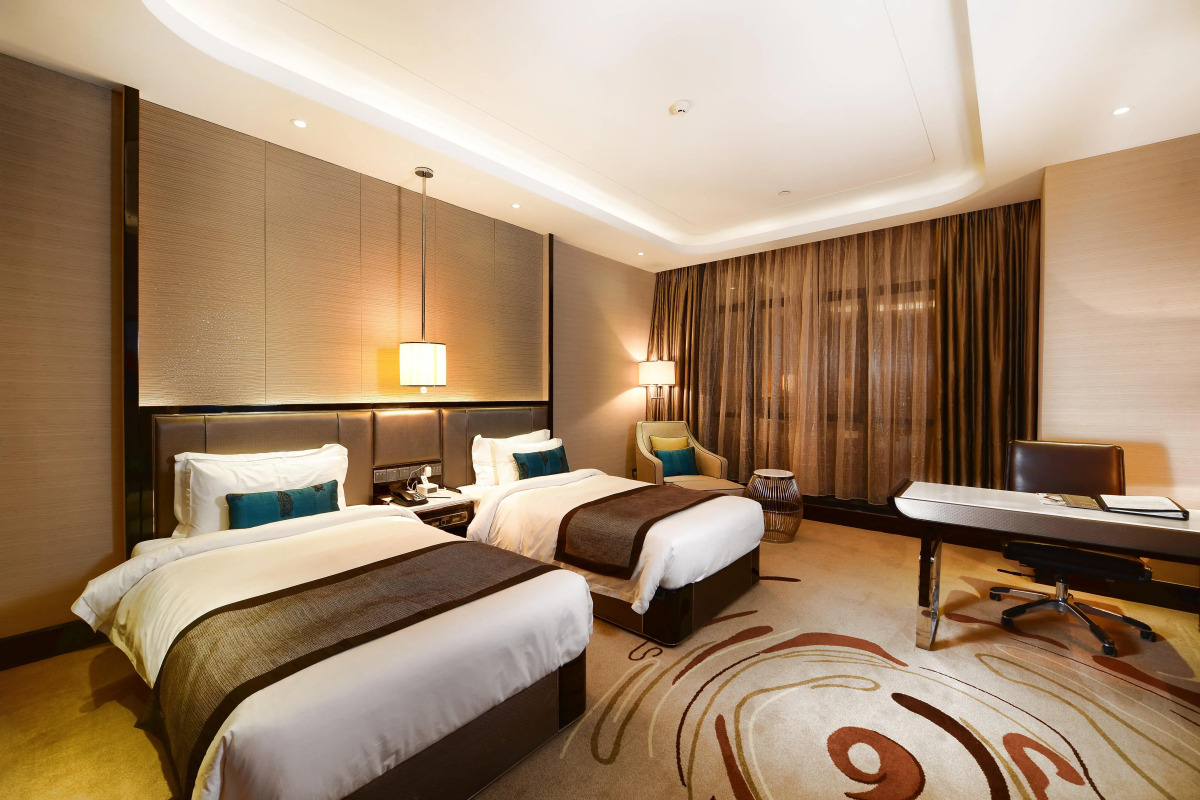 Pacific Regency Hotel Suites